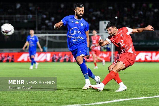 هیجان هفته آخر لیگ برتر کشته شد؛ کورسوی امید برای پرسپولیس و سپاهان