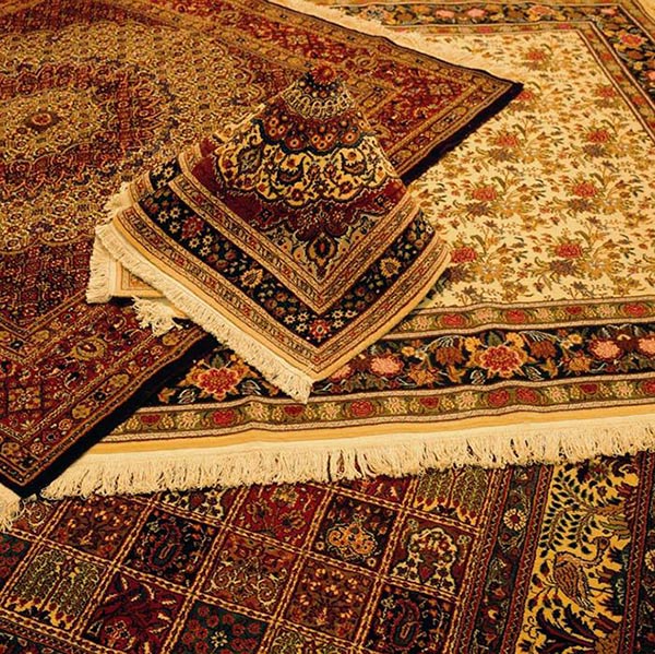 صادرات مشترک فرش دستباف کاشان و تبریز؛ پروژه ای برای تقویت جایگاه جهانی ایران