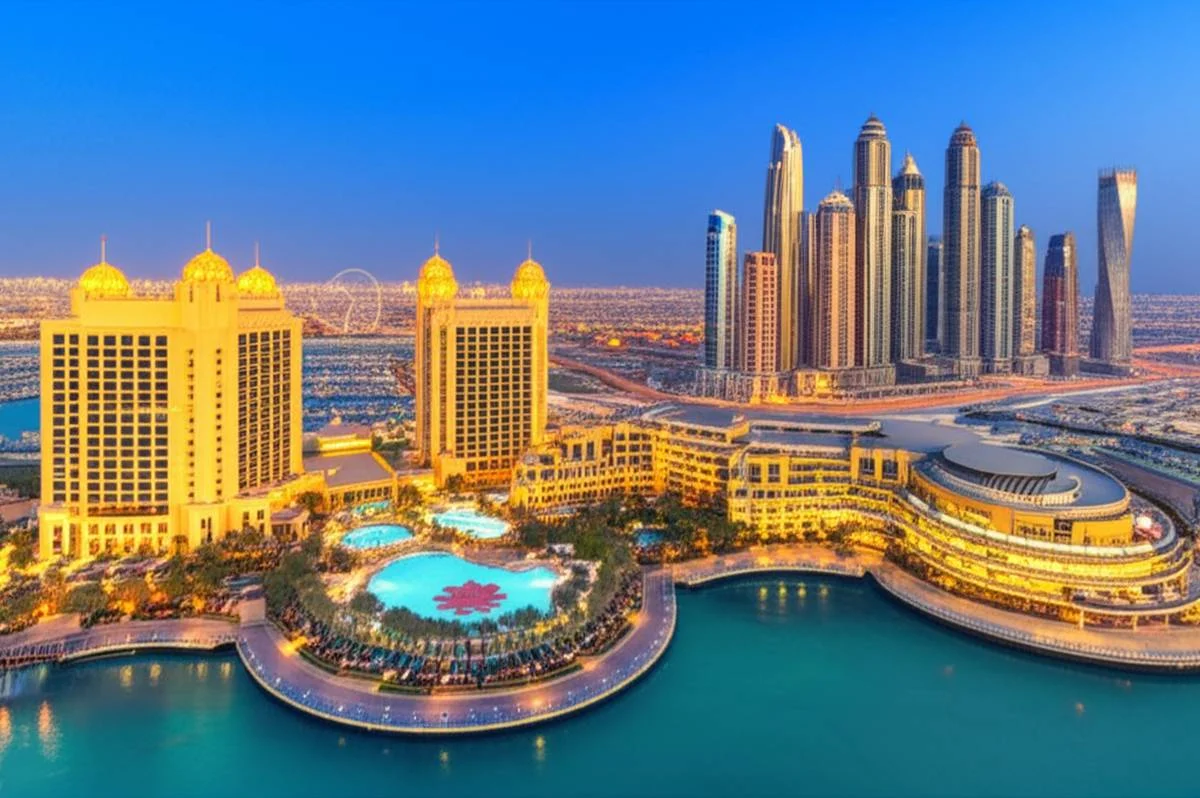 بهترین اماکن تفریحی اطراف هتل هیلتون دبی (۱۰ پیشنهاد)
